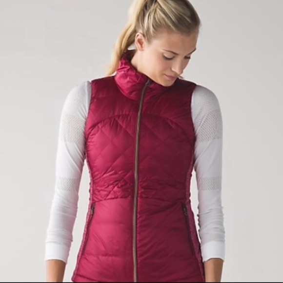 lululemon down for a run vest ii
